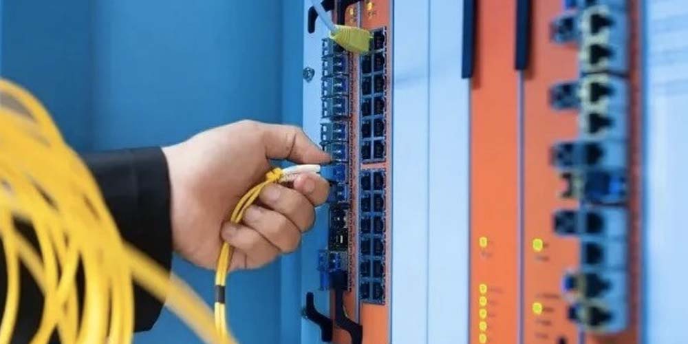 Boosting Network Performance with Advanced Ruggedized Fiber Patch Leads